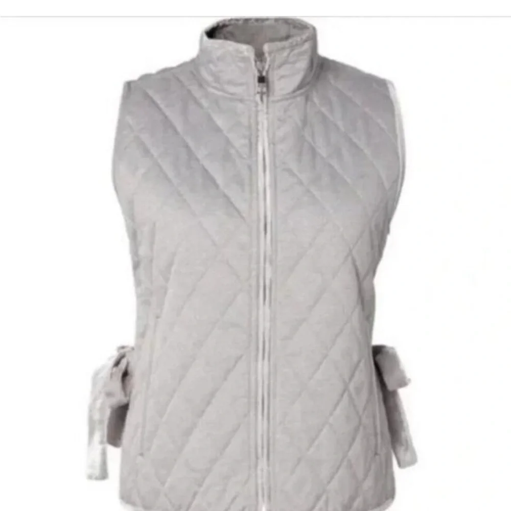Banana Republic,Gray, Quilted,Women’s Split Vest w/velvet trim. Excellent cond. - Picture 2 of 8